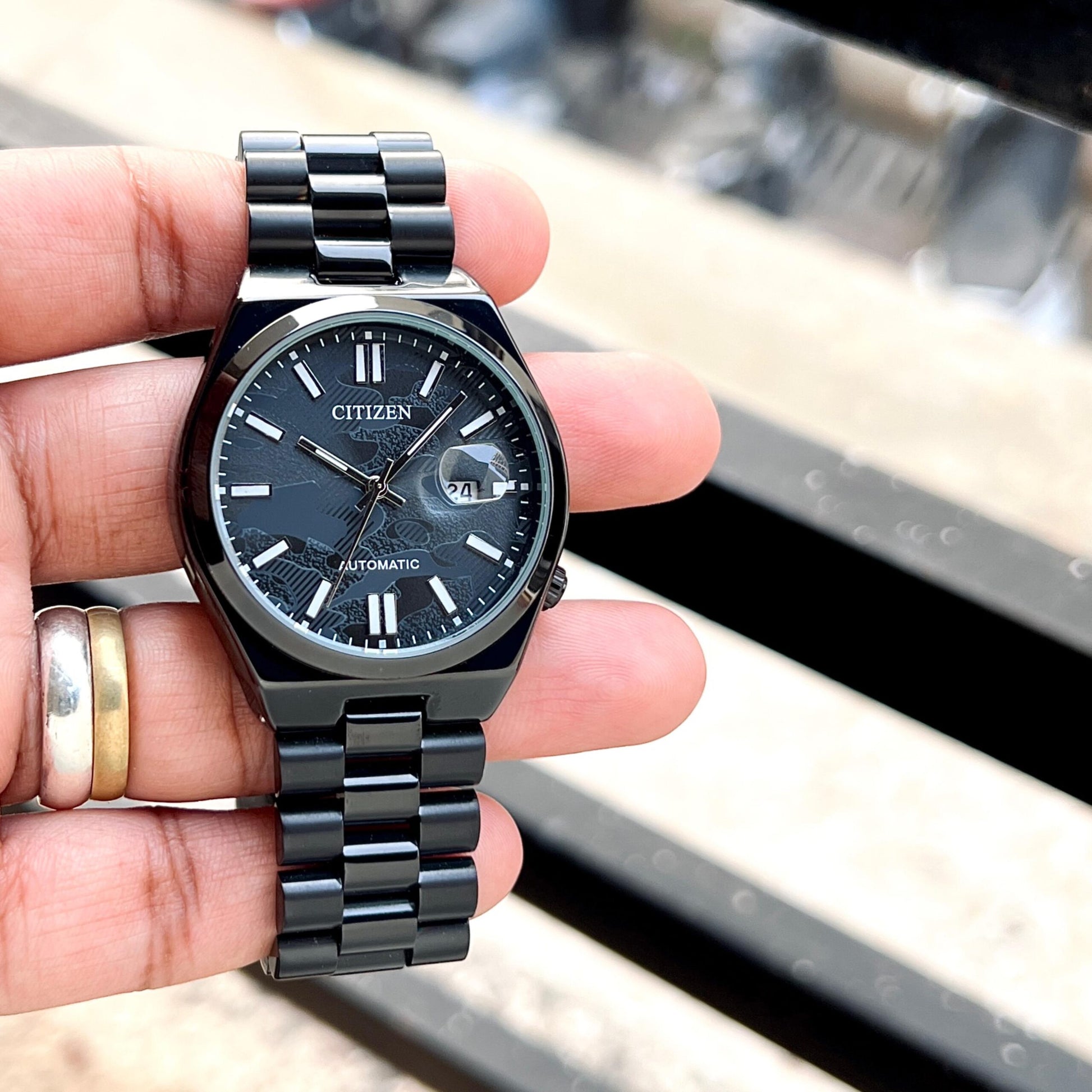 Citizen Quartz All Black Watch Store India