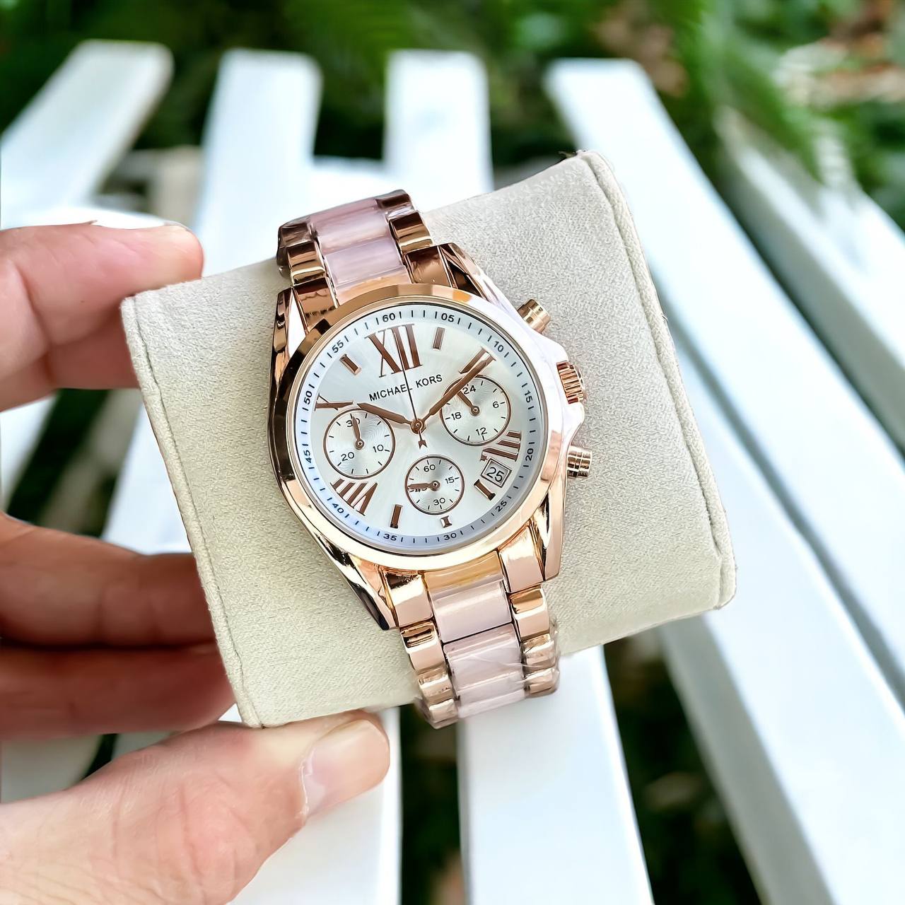 Michael Kors Cute Rosegold &amp; Stylish Watch Store India