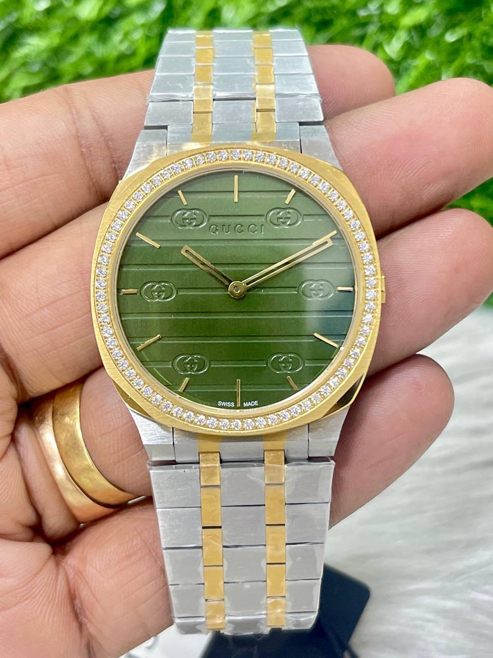 GUCCI DIAMOND FITTED Master Quality Watch Store India