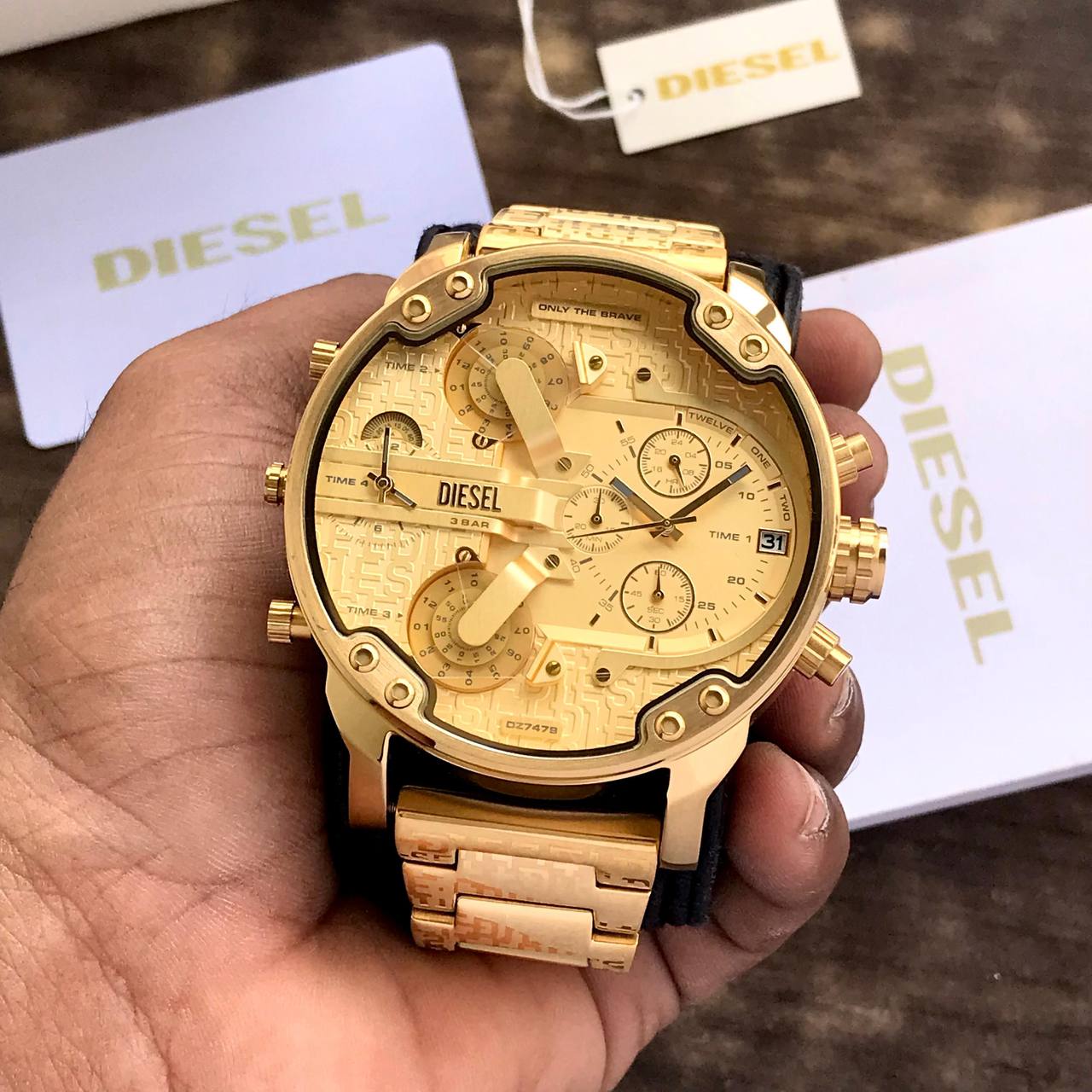 DIESEL Mr Daddy DZ7479 Watch Store India