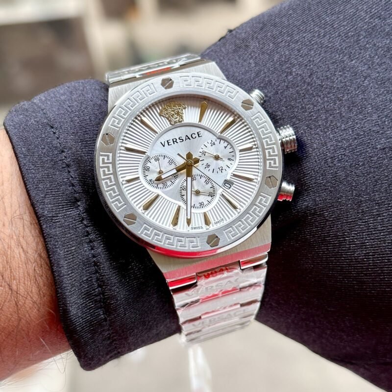1000018716 https://watchstoreindia.in/Shop/versace-greca-logo-chronograph/