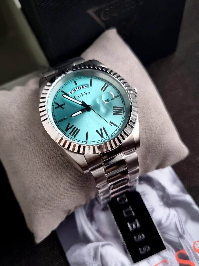 1000020423 scaled https://watchstoreindia.in/Shop/guess-connoisseur-aqua-original/