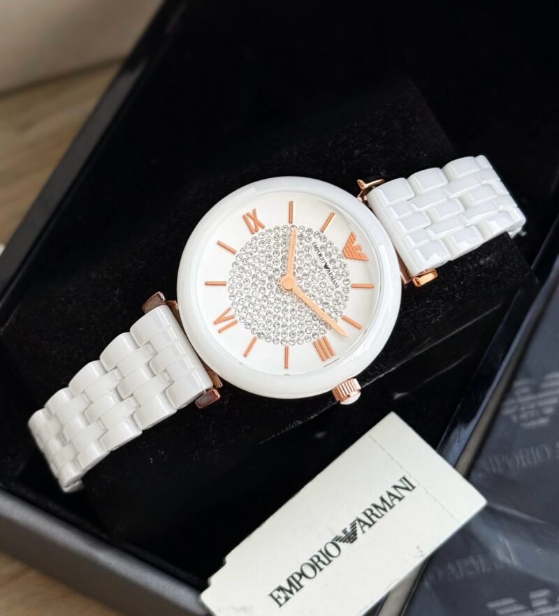 1000020590 https://watchstoreindia.in/Shop/emporio-armani-slim-premium-white/