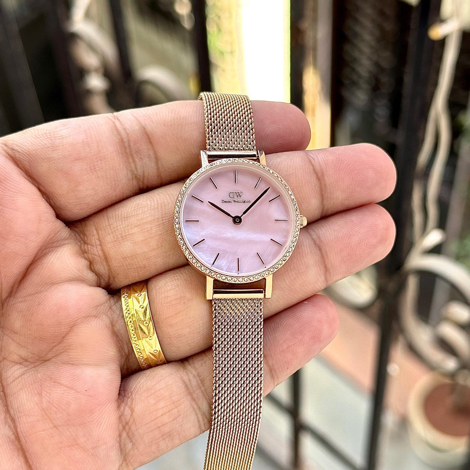 Daniel Wellington Melrose pink